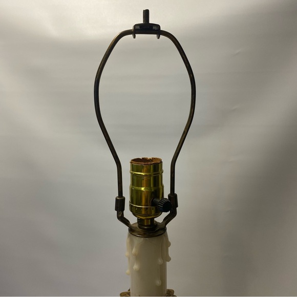 Elegant Gold Table Lamp brass vintage Regency style. No lampshade - Picture 7 of 16